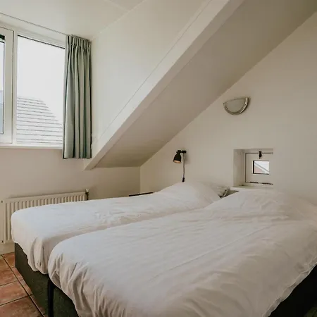 House In Uitgeest 472