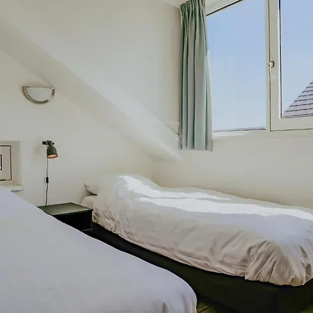 House In Uitgeest 472